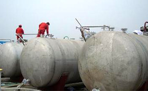 化工儲(chǔ)罐清洗